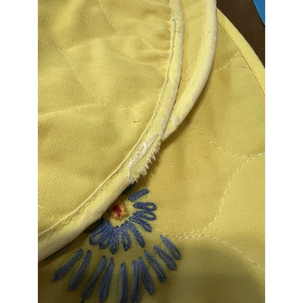 Vintage 70s MCM Yellow Embroidered Floral Cotton Placemat/Napkin Set For 4